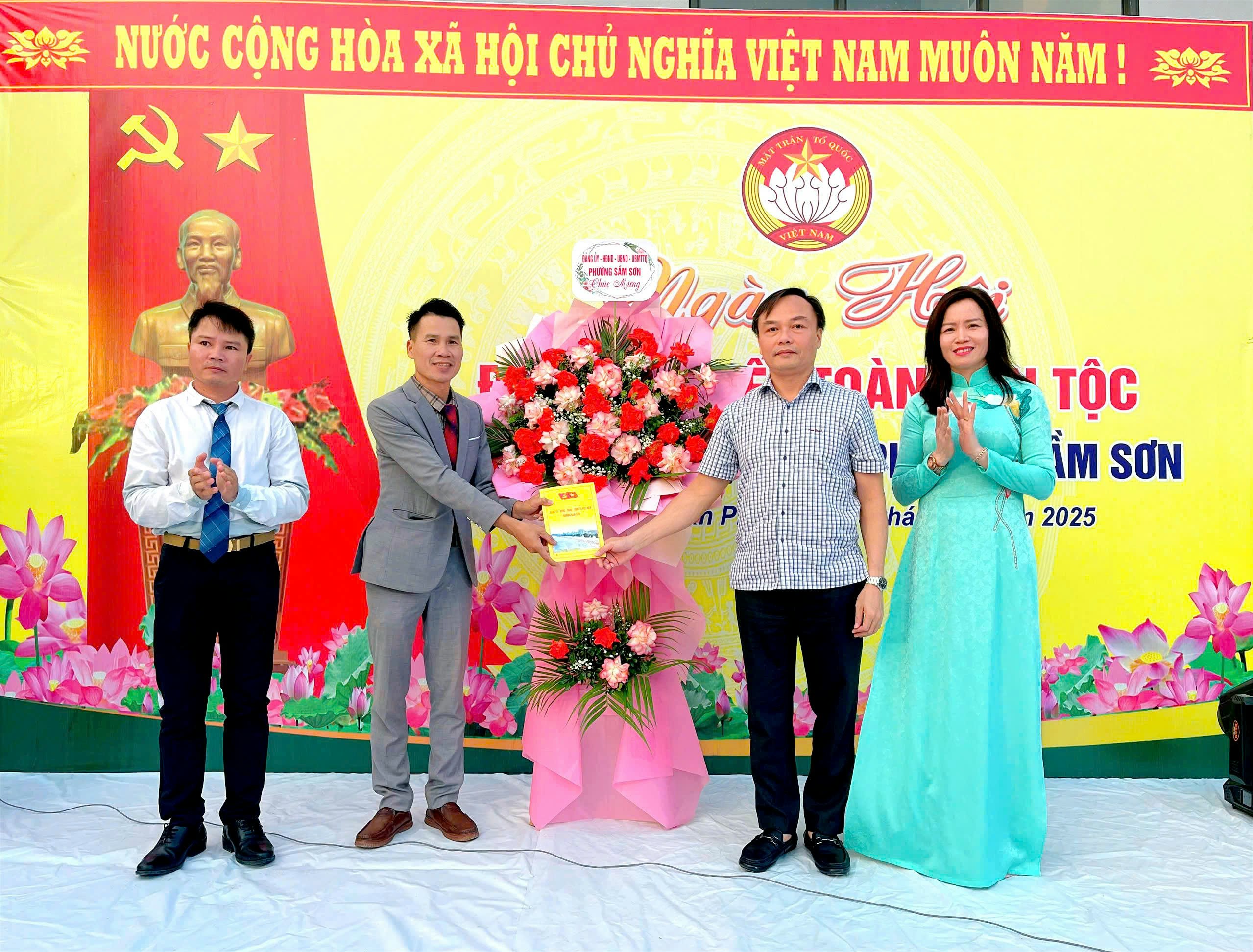 Anh-tin-bai